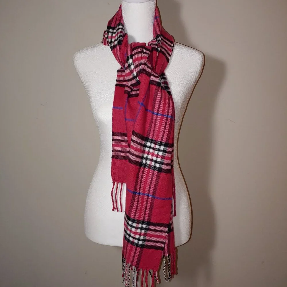 Handtailored 100% Cashmere Made in Germany Fringed Plaid Scar in Soft Red OS